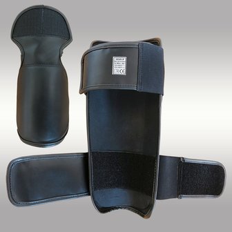 MUAY DARK LINE SCHEENBESCHERMER ZWART